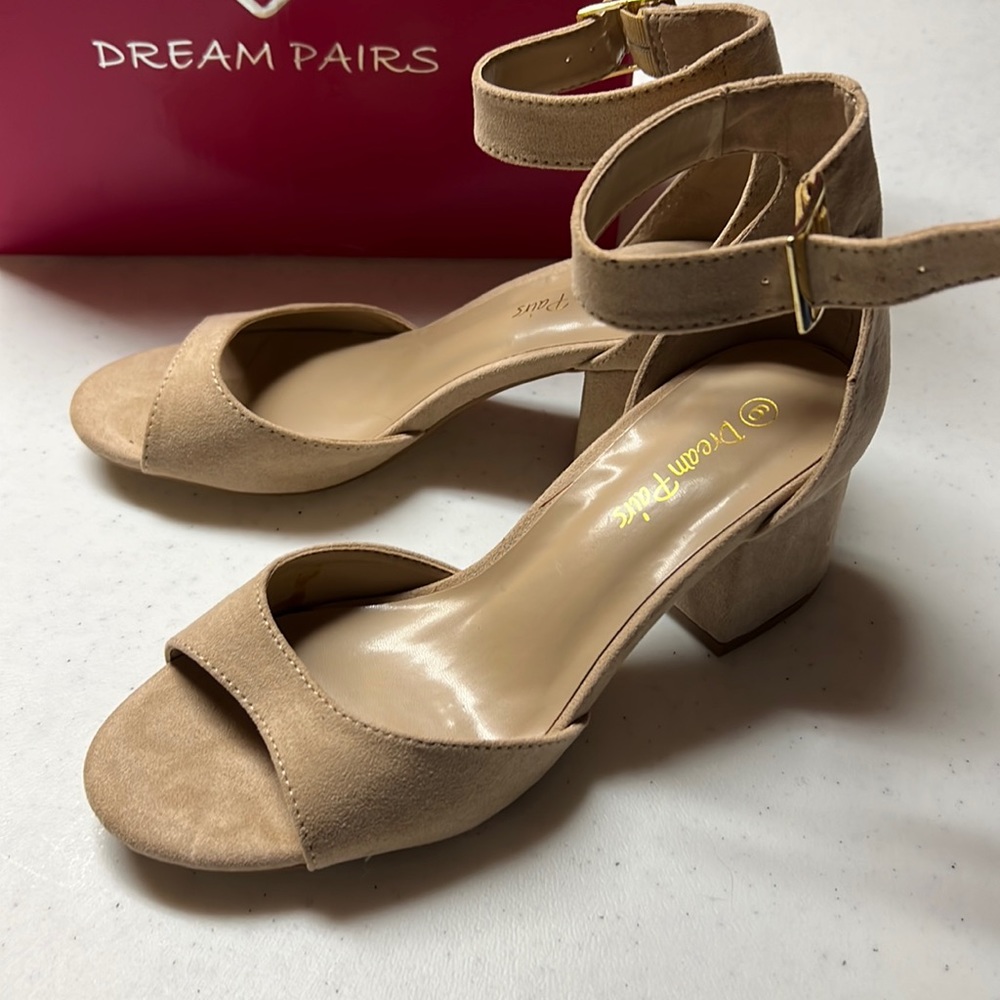 NEW Nude suede ankle strap shoes